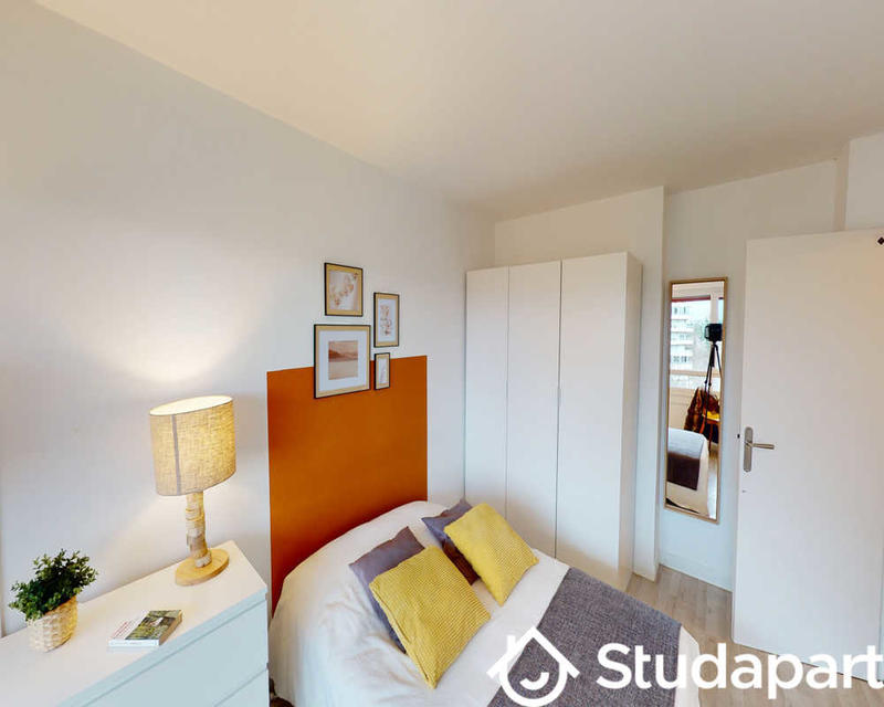 Chambre - 45 m² - 1 pièce