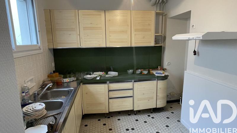 Maison - 230 m² - 11 pièces