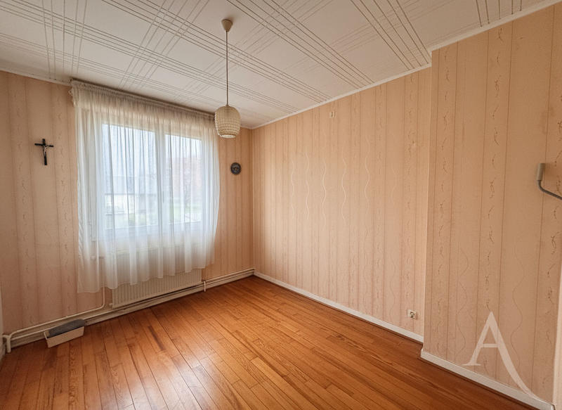 Maison - 100 m² - 6 pièces