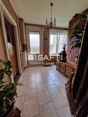 Maison - 163 m² - 9 pièces