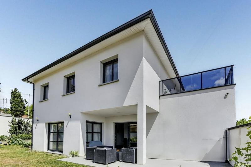 Maison - 145 m² - 5 pièces