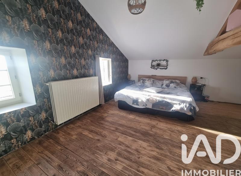 Maison - 230 m² - 7 pièces