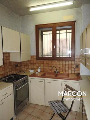 Maison - 214 m² - 8 pièces