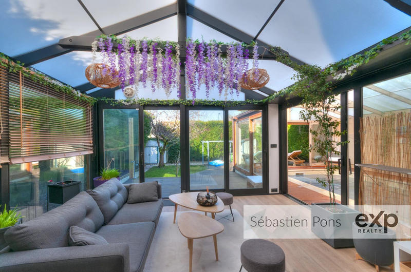 Maison - 177 m² - 7 pièces