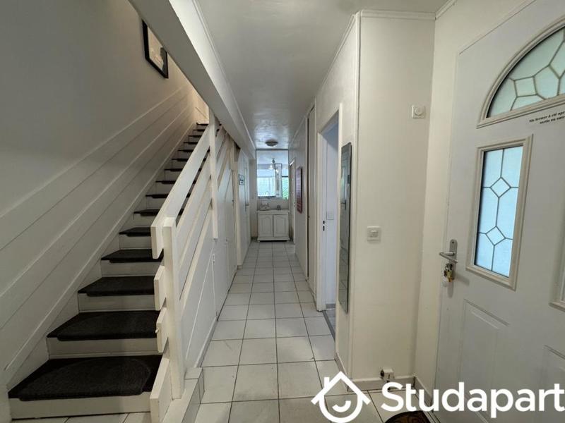 Chambre - 13 m² - 1 pièce