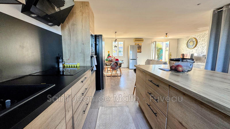 Maison - 107 m² - 5 pièces