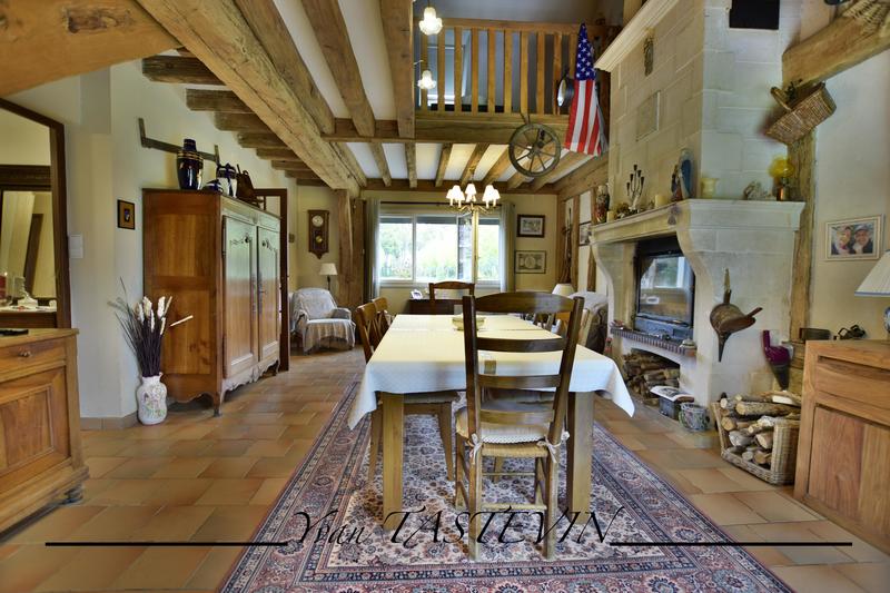 Propriété - 144 m² - 7 pièces