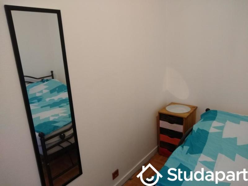 Chambre - 13 m² - 1 pièce