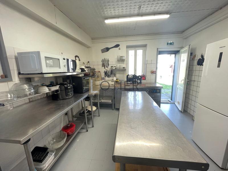 Propriété - 401 m² - 15 pièces
