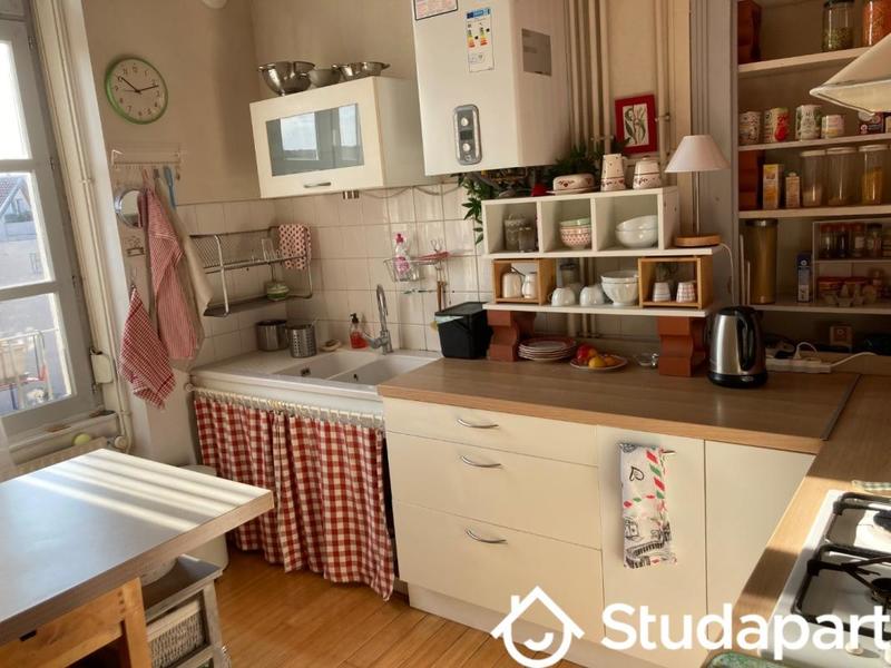 Chambre - 15 m² - 1 pièce