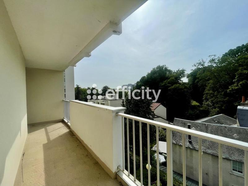 Appartement - 106 m² - 5 pièces