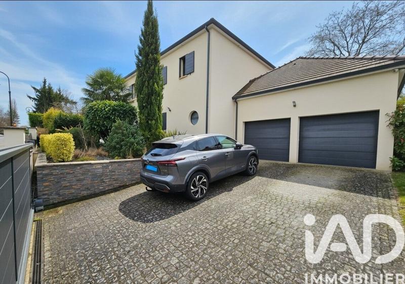 Maison de maîtres - 196 m² - 7 pièces