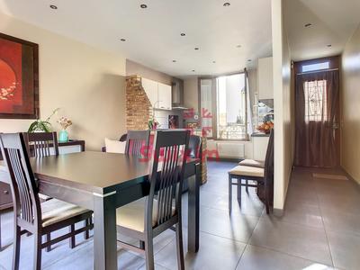 Maison - 169 m² - 5 pièces