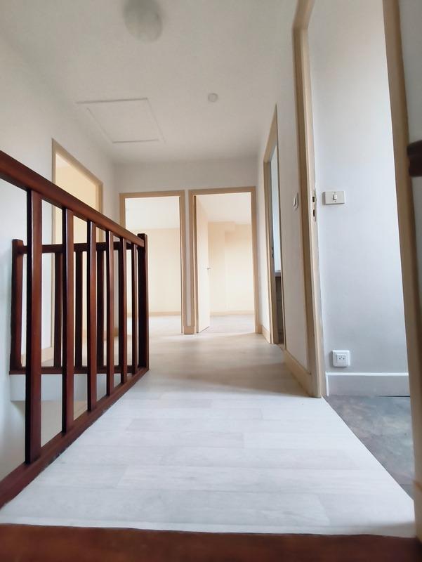 Maison de ville - 92 m² - 4 pièces