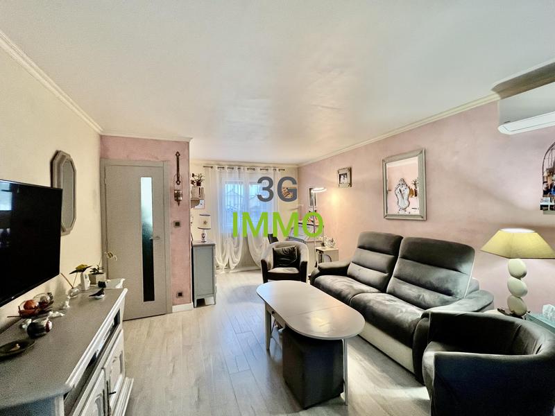 Maison jumelée - 90 m² - 5 pièces