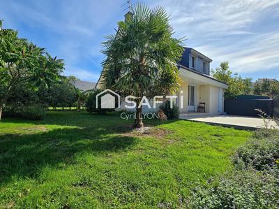 Maison - 103 m² - 5 pièces