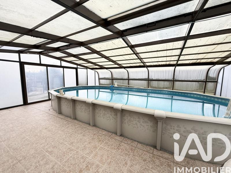 Maison - 323 m² - 9 pièces