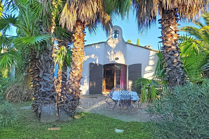 Maison - 236 m² - 8 pièces