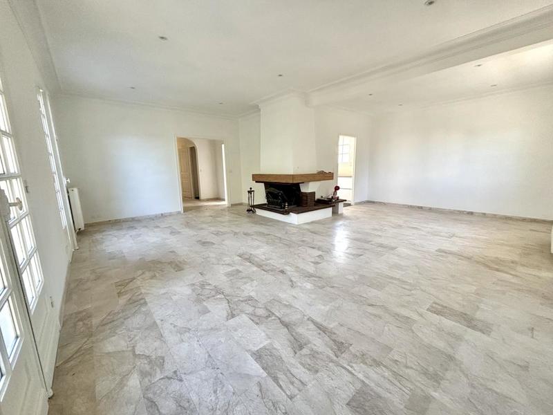 Maison - 170 m² - 6 pièces