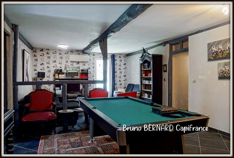 Maison - 733 m² - 23 pièces