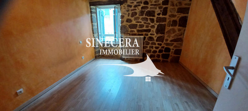 Maison - 240 m² - 7 pièces