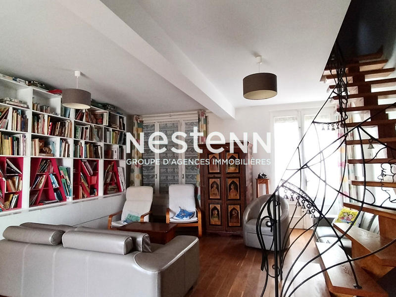 Demeure - 370 m² - 17 pièces