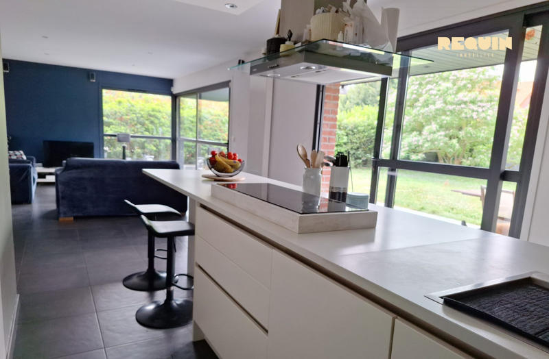 Maison - 133 m² - 6 pièces