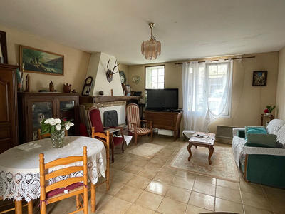Maison - 80 m² - 4 pièces