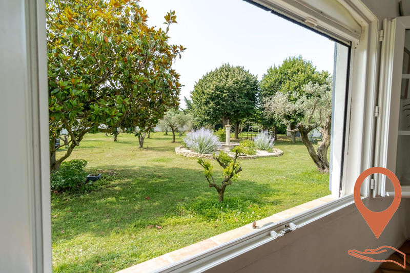 Villa - 182 m² - 9 pièces
