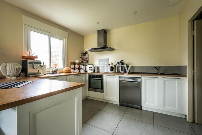 Maison - 95 m² - 4 pièces