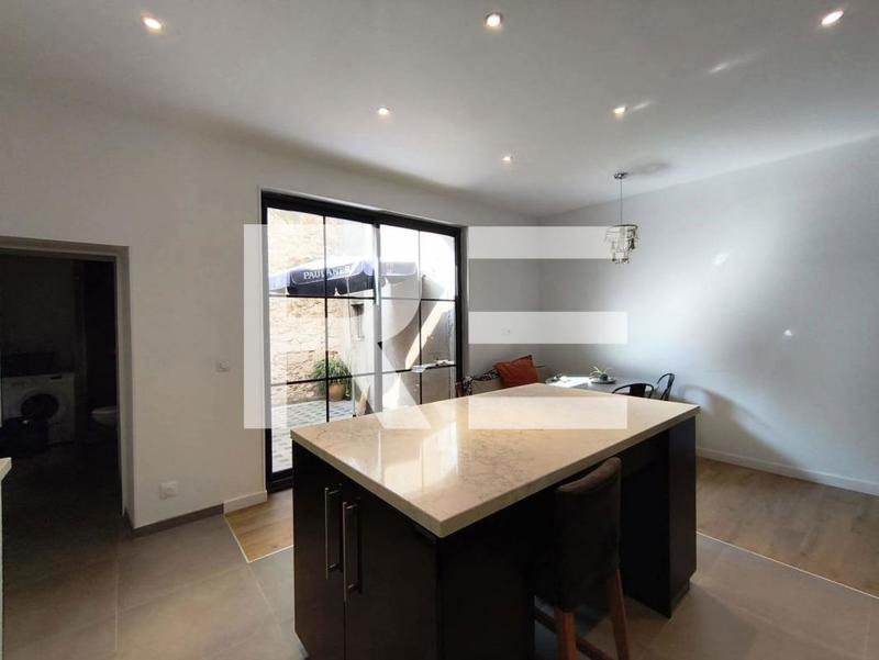 Duplex - 140 m² - 3 pièces