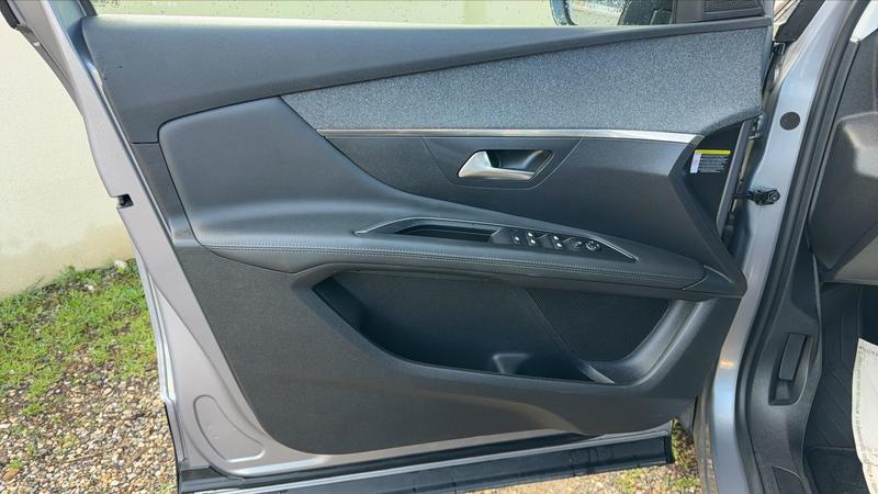 Peugeot 3008 1.2 PureTech 130 Eat8 Allure