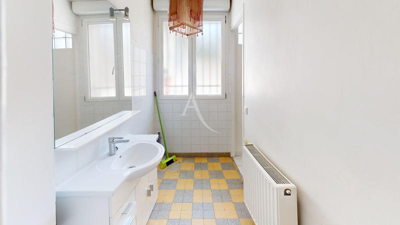 Appartement - 57 m² - 3 pièces