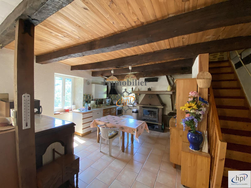 Maison - 102 m² - 4 pièces
