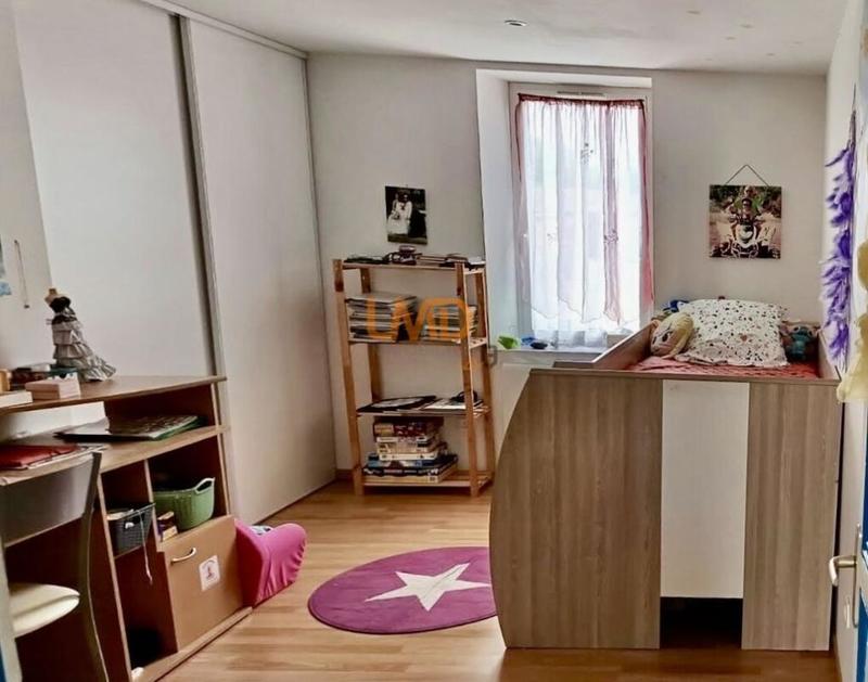 Maison - 177 m² - 7 pièces