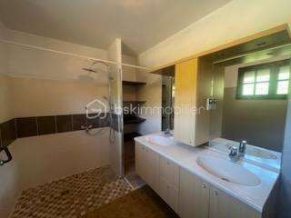 Maison traditionnelle - 104 m² - 5 pièces