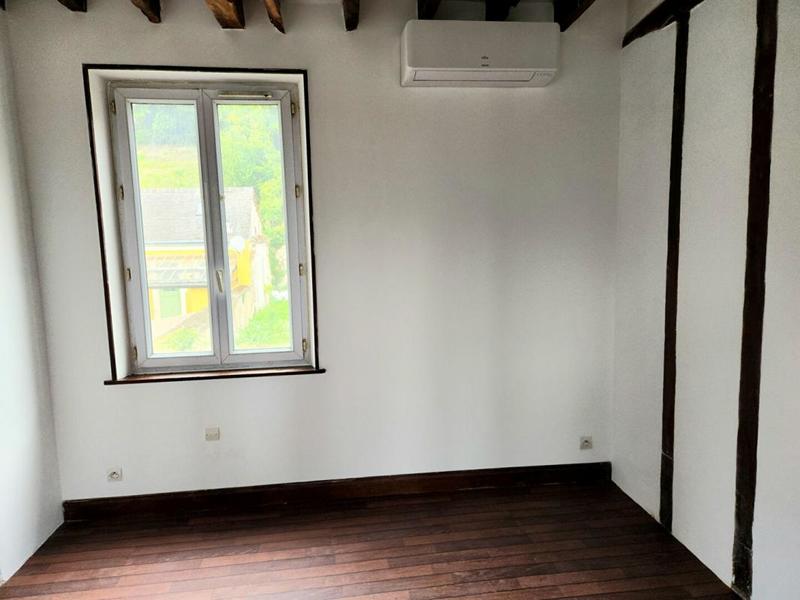 Maison - 93 m² - 5 pièces