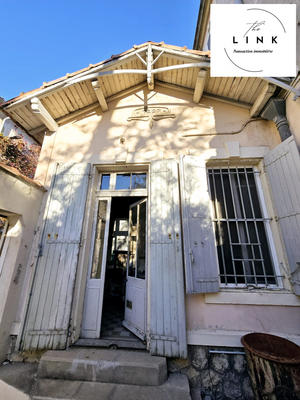 Maison - 227 m² - 9 pièces