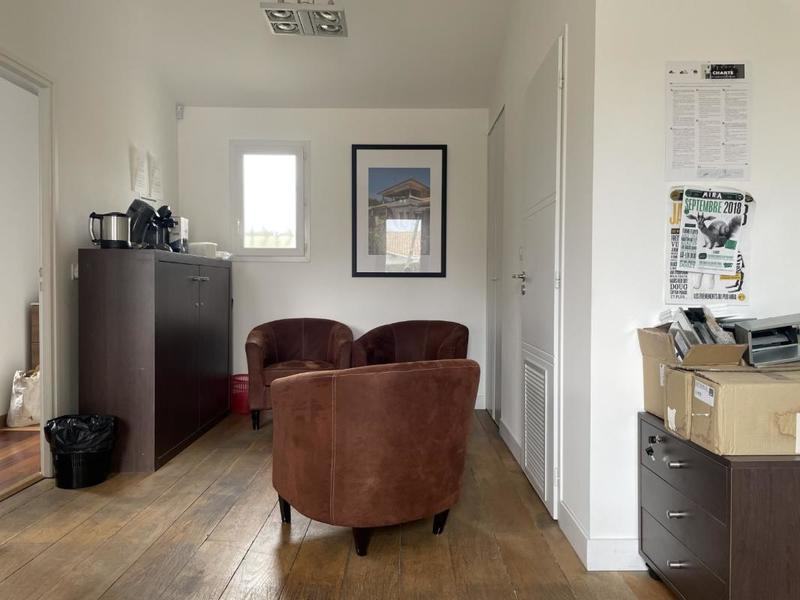 Local commercial - 91 m² - 4 pièces