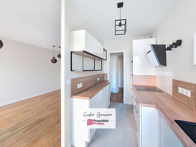 Appartement - 99 m² - 5 pièces