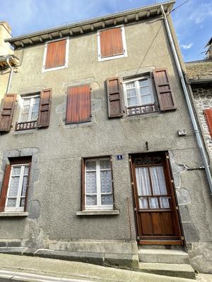 Maison - 114 m² - 8 pièces