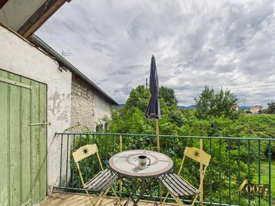 Maison - 121 m² - 8 pièces