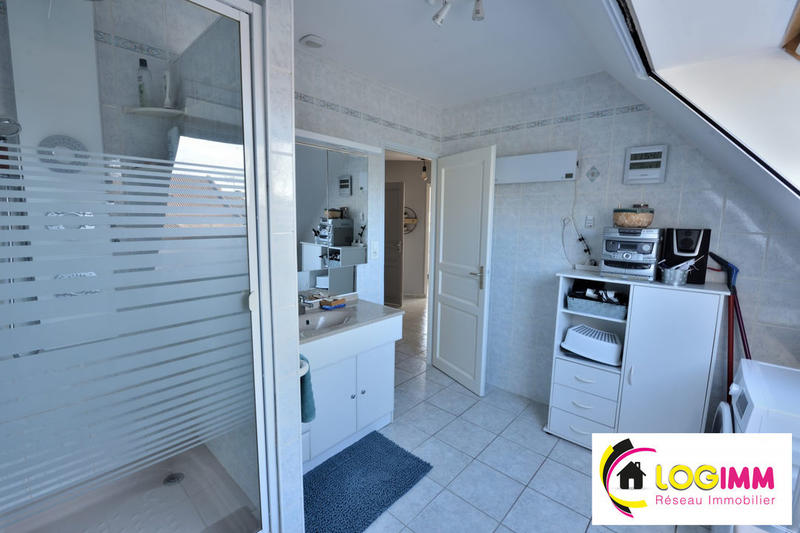 Pavillon - 145 m² - 6 pièces