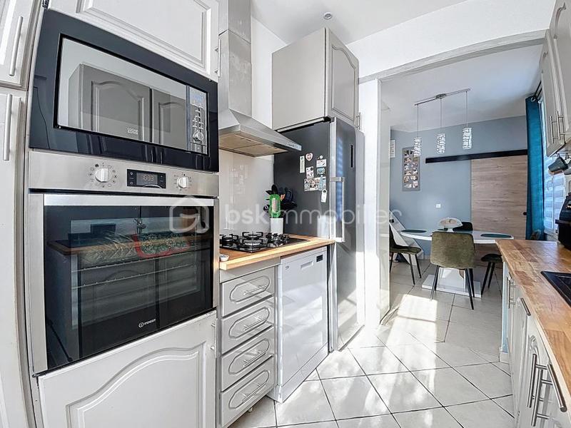 Maison - 83 m² - 5 pièces