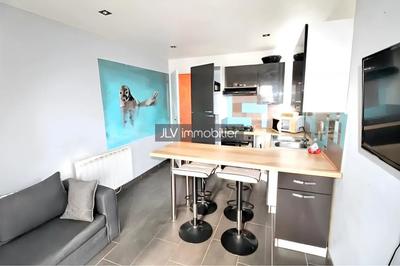 Immeuble - 180 m² - 7 pièces