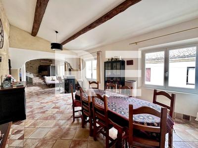 Maison de village - 220 m² - 7 pièces