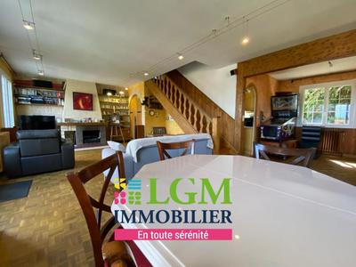 Maison - 182 m² - 6 pièces