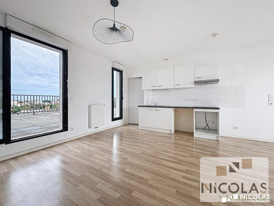 Appartement - 82 m² - 3 pièces