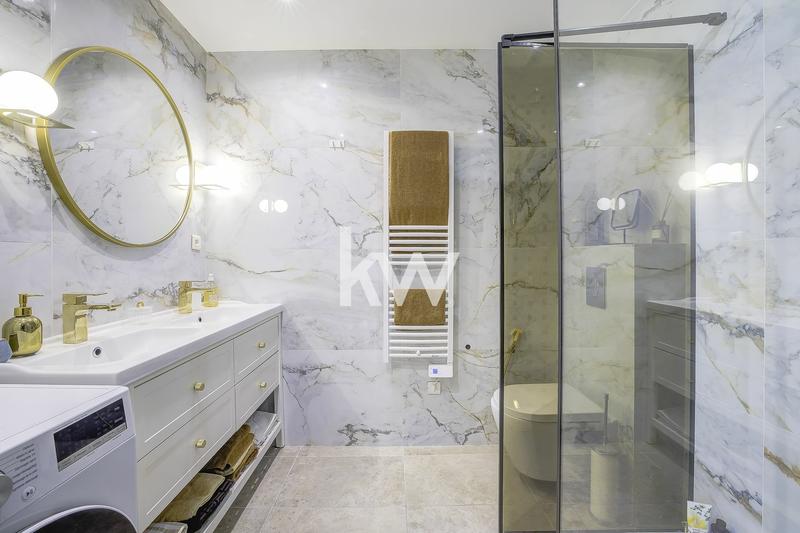 Appartement - 83 m² - 3 pièces