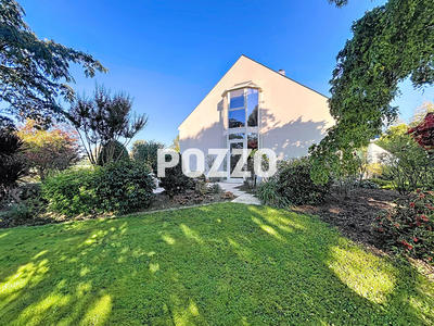 Maison - 200 m² - 6 pièces